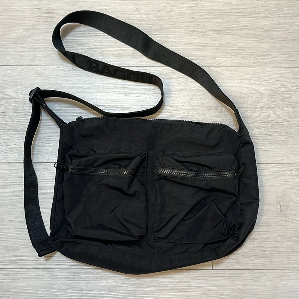 Baggu Medium Cargo Crossbody